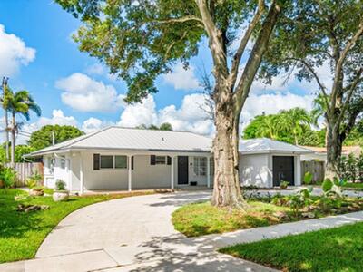 27 Pinehurst Lane, Boca Raton, FL 33431