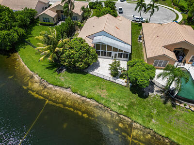 9424 Lago Drive, Boynton Beach, FL 33472