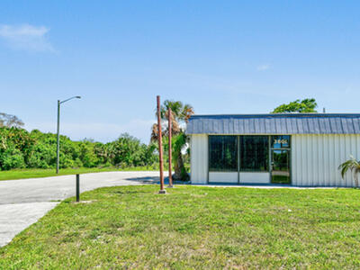 3801 Okeechobee Road, Fort Pierce, FL 34947