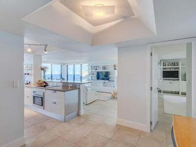 5550 N Ocean Drive, Singer Island, FL 33404