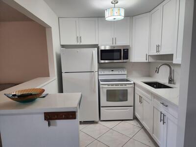 200 Horizons 102 W, Boynton Beach, FL 33435