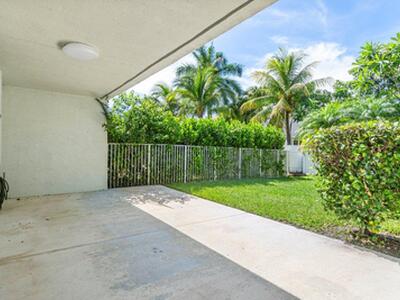 9861 Woodworth Court, Wellington, FL 33414