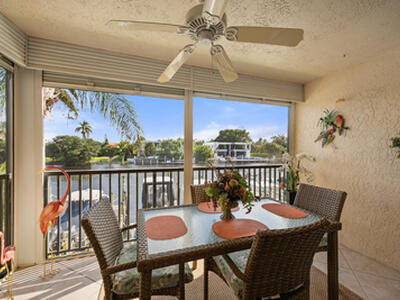 210 Captains Walk, Delray Beach, FL 33483