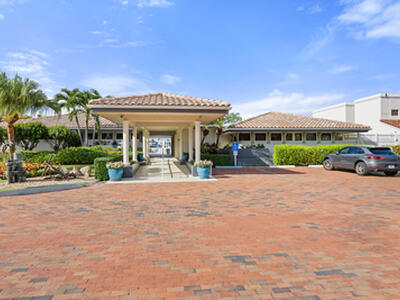 210 Captains Walk, Delray Beach, FL 33483