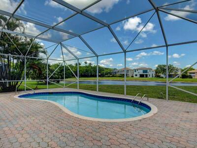 9855 Woolworth Court, Wellington, FL 33414