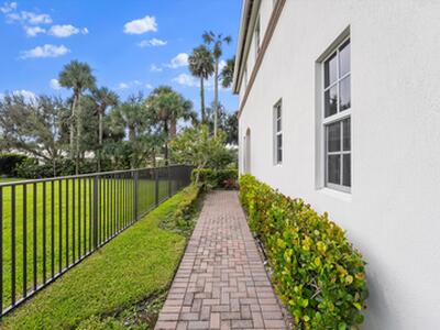 4613 Tara Cove Way, West Palm Beach, FL 33417