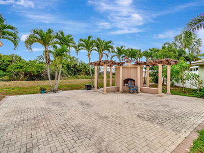 4013 NW 2nd Lane, Delray Beach, FL 33445