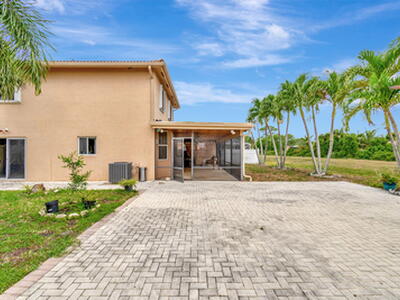 4013 NW 2nd Lane, Delray Beach, FL 33445