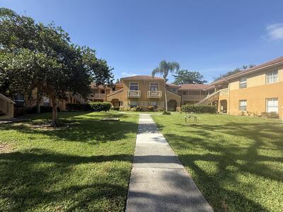 4807 Via Palm Lakes, West Palm Beach, FL 33417