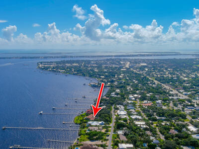 901 SE Riverside Drive, Stuart, FL 34994