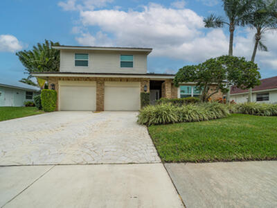 44 E Pine Hill Trail E, Tequesta, FL 33469