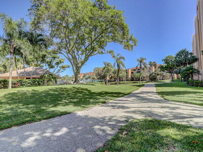 750 Egret Circle, Delray Beach, FL 33444