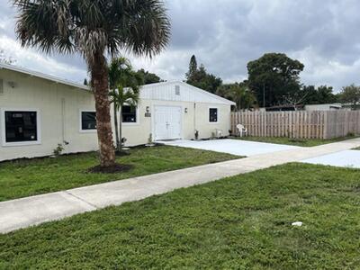 1370 NE Martin Avenue, Jensen Beach, FL 34957