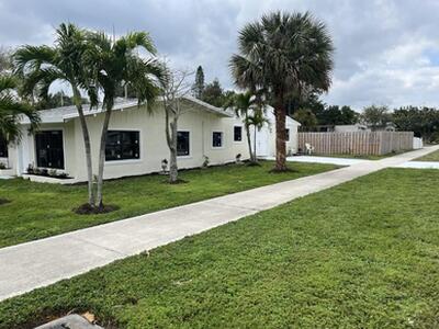 1370 NE Martin Avenue, Jensen Beach, FL 34957