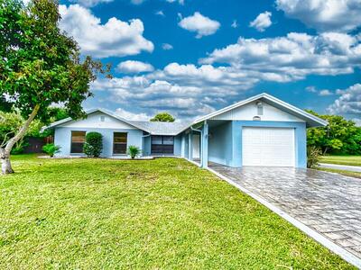 9425 Longmeadow Circle, Boynton Beach, FL 33436