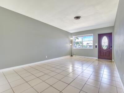 1300 Alho Drive, Lantana, FL 33462