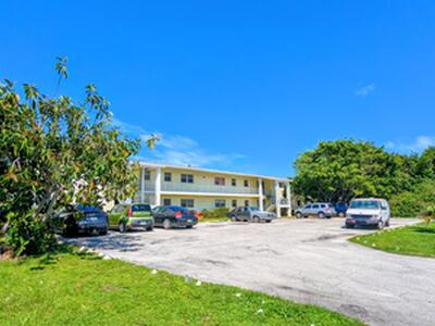 417 NE 17th Avenue, Boynton Beach, FL 33435