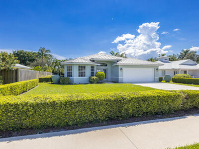 8952 SE Ceres Street, Hobe Sound, FL 33455