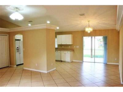 413 SW Lakehurst Drive, Port Saint Lucie, FL 34983