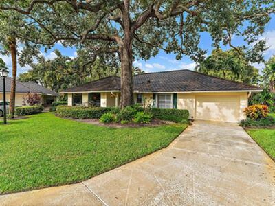 11447 Shady Oaks Lane, North Palm Beach, FL 33408