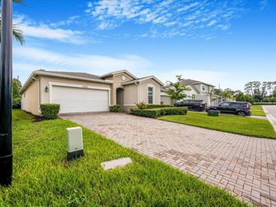 6788 Pointe Of Woods Drive, West Palm Beach, FL 33413