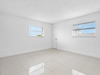 1100 SE 4th Avenue, Deerfield Beach, FL 33441