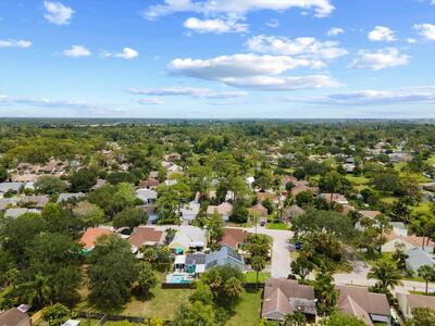 465 Oak Shadow Way, Wellington, FL 33414