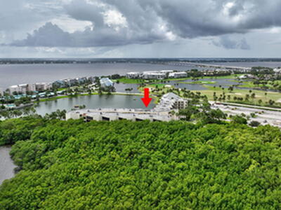 221 NE Plantation Road, Stuart, FL 34996