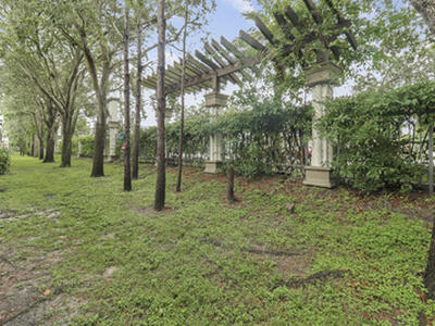 4170 Napoli Lake Drive, Riviera Beach, FL 33410