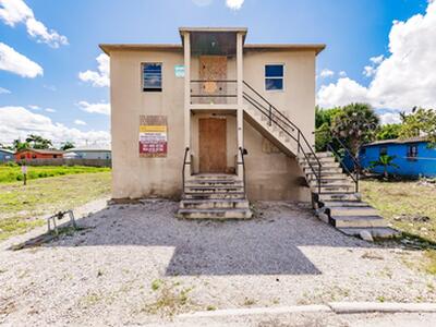 511 SW 5th Street, Belle Glade, FL 33430