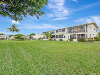 130 Cambridge F, West Palm Beach, FL 33417