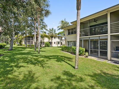 2900 SW 22nd Circle, Delray Beach, FL 33445