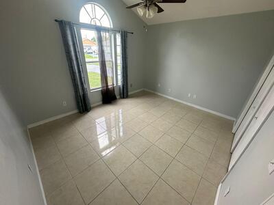 691 SE Voltair Terrace, Port Saint Lucie, FL 34953