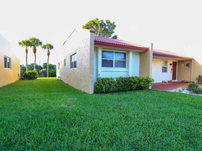 107 Lake Anne Drive, West Palm Beach, FL 33411