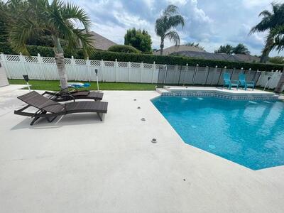 5806 NW Rose Petal Court, Port Saint Lucie, FL 34986