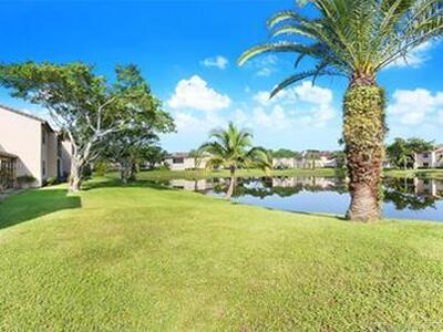 9270 Vista Del Lago, Boca Raton, FL 33428