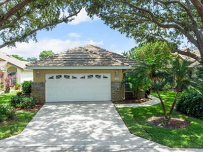 4480 Sherwood Forest Drive, Delray Beach, FL 33445