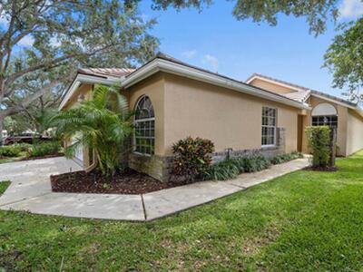 4480 Sherwood Forest Drive, Delray Beach, FL 33445