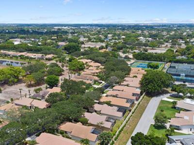 4480 Sherwood Forest Drive, Delray Beach, FL 33445