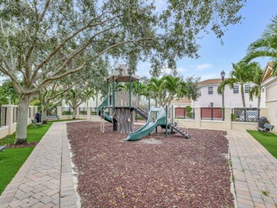 838 NW 83rd Lane, Boca Raton, FL 33487