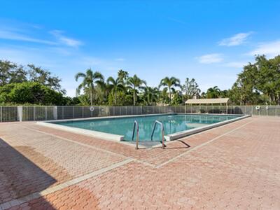 7290 Kinghurst 108 Drive, Delray Beach, FL 33446