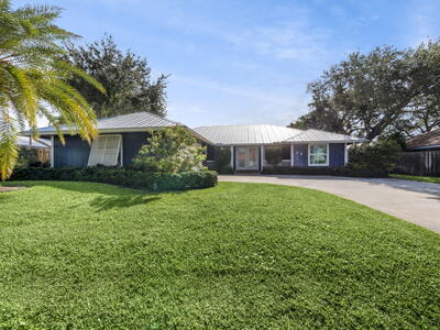 52 Birch Place, Tequesta, FL 33469