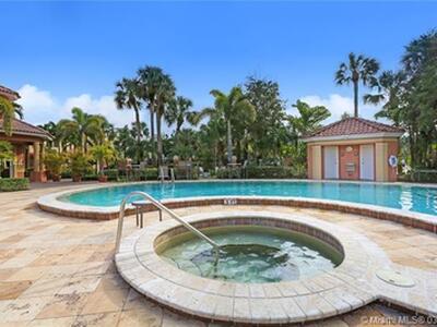 600 Uno Lago Drive, Juno Beach, FL 33408