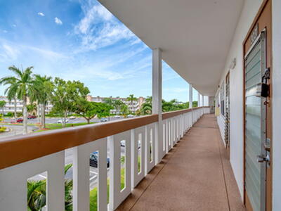 3031 Cornwall B, Boca Raton, FL 33434