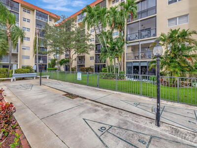 2350 NE 14th St Causeway, Pompano Beach, FL 33062