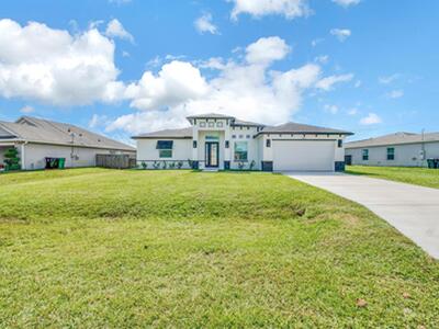 912 SW Bellevue Avenue SW, Port Saint Lucie, FL 34953