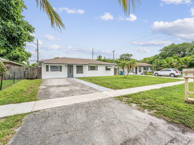 502 NW 8th Court, Boynton Beach, FL 33426