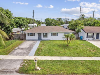 502 NW 8th Court, Boynton Beach, FL 33426