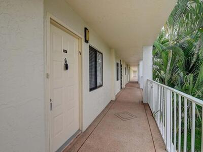 7290 Ashford Place, Delray Beach, FL 33446