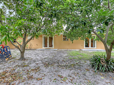 2805 SW 9th Street, Boynton Beach, FL 33435